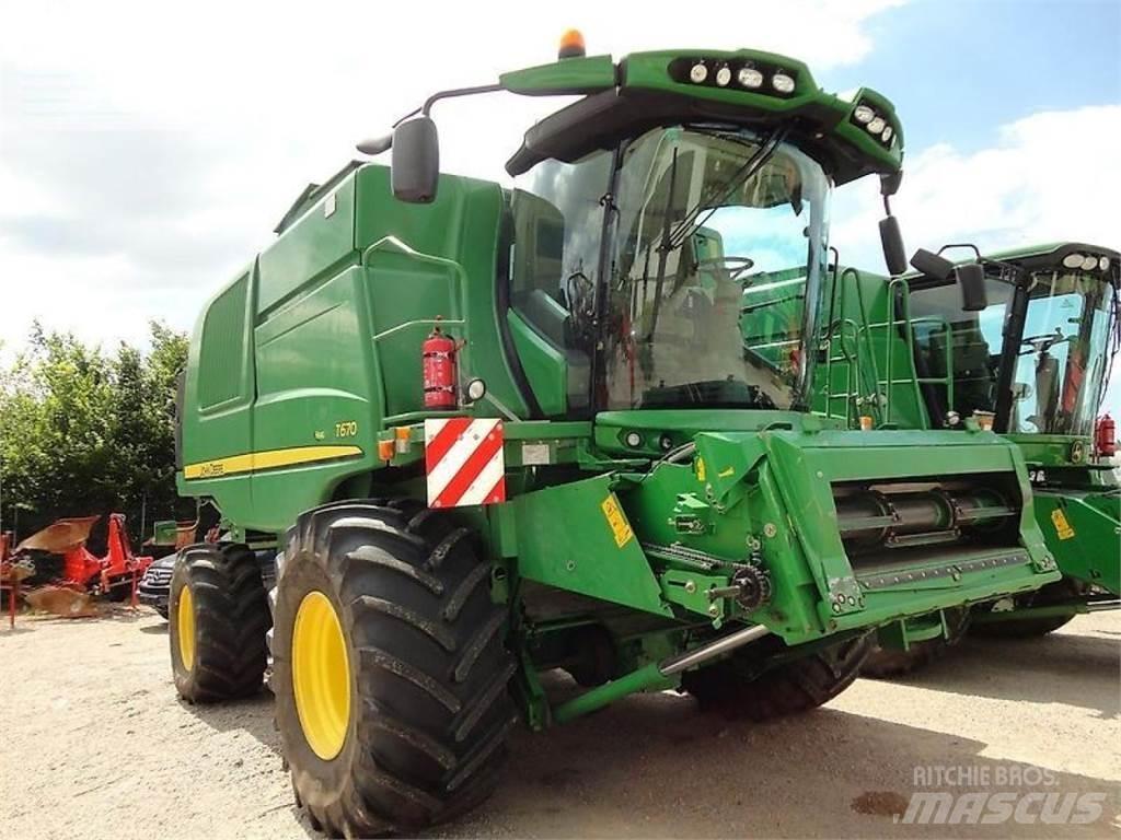 John Deere t670 콤바인 수확기