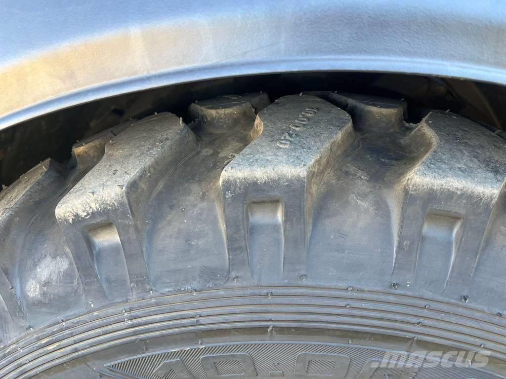 Volvo EW 160 E  휠 굴삭기