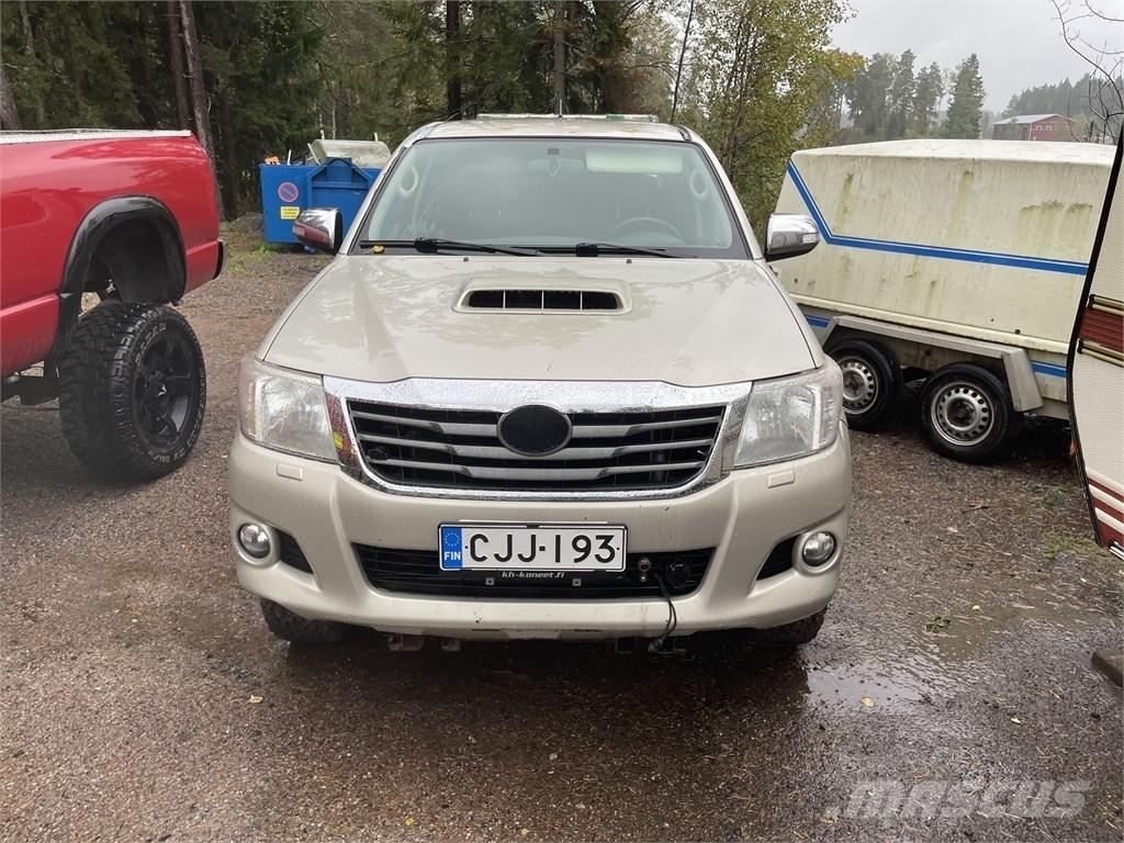 Toyota Hilux 시립/다목적 차량