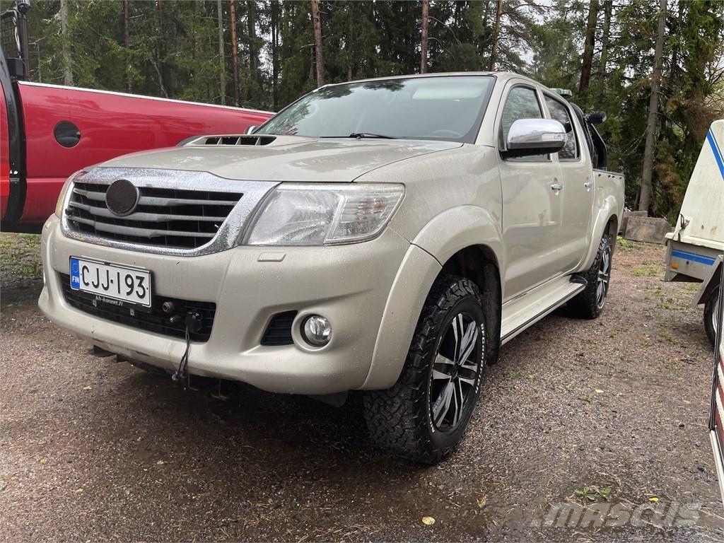 Toyota Hilux 시립/다목적 차량