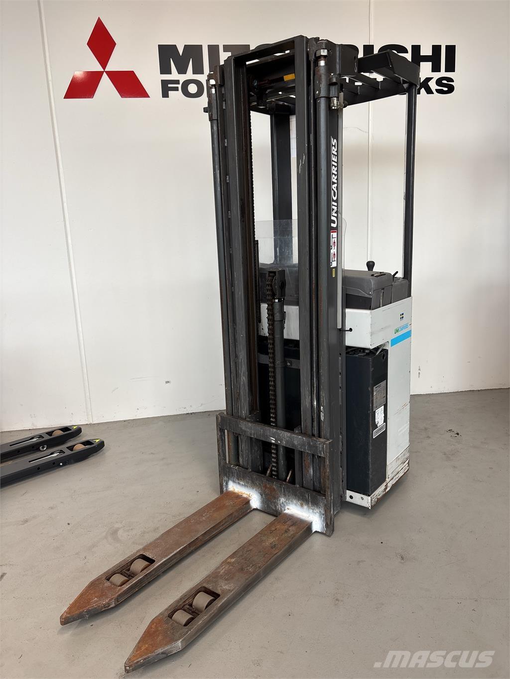 Atlet A160 보행식 리치 지게차