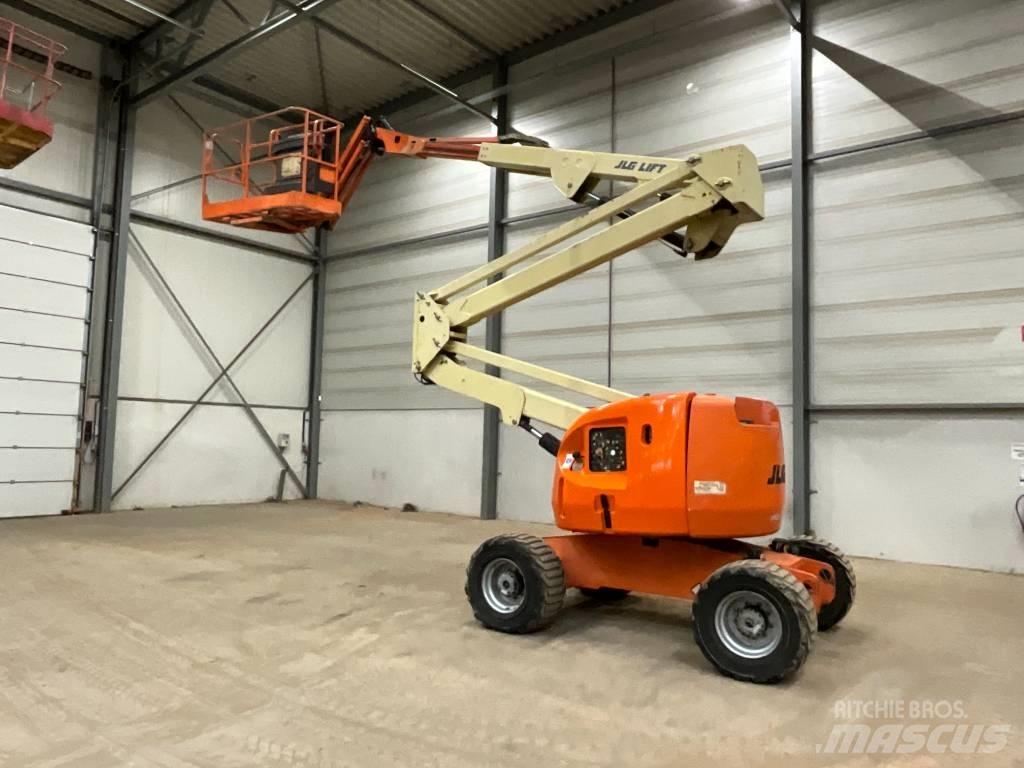 JLG 450 AJ 관절형 전동이동 리프트
