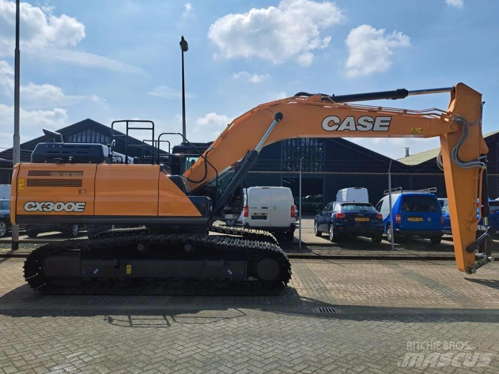 CASE CX300E 대형 굴삭기 29톤 이상