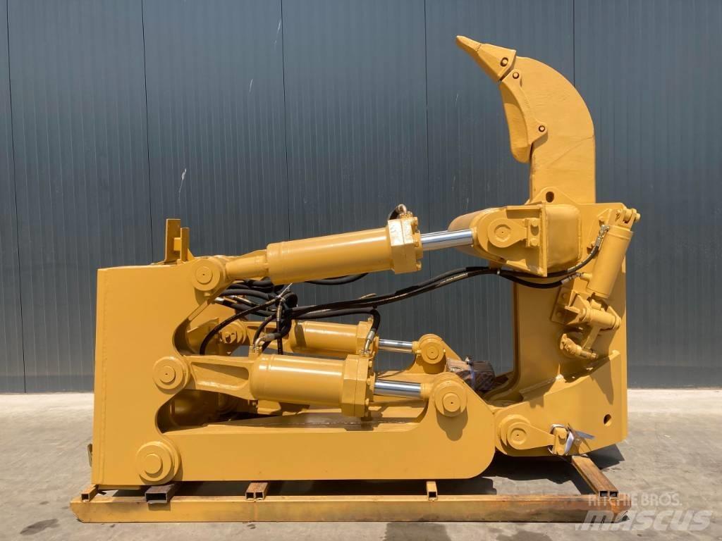 CAT D8T 스크레퍼