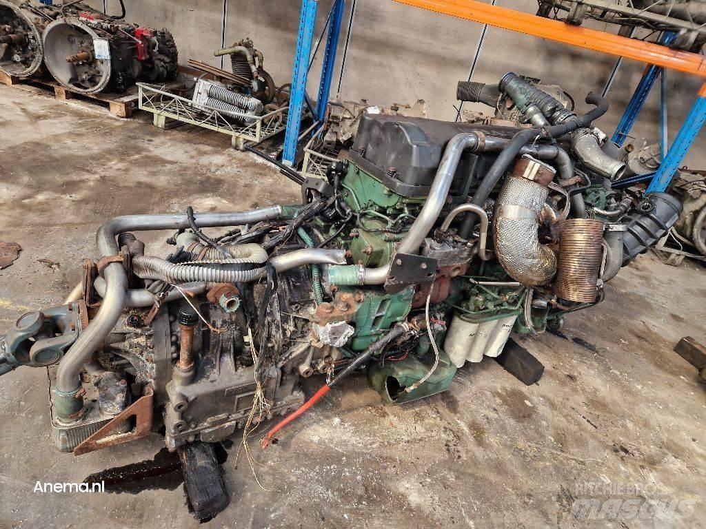 Volvo D9B 엔진