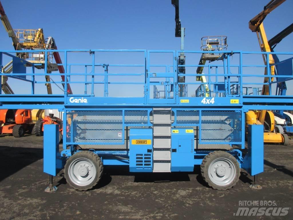 Genie GS 4390 RT 가위형 리프트