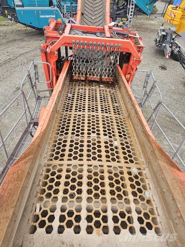 Terex Finlay 883+ 이동식 선별기