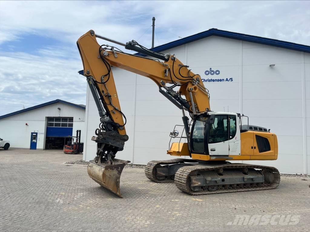 Liebherr 936 LC 대형 굴삭기 29톤 이상