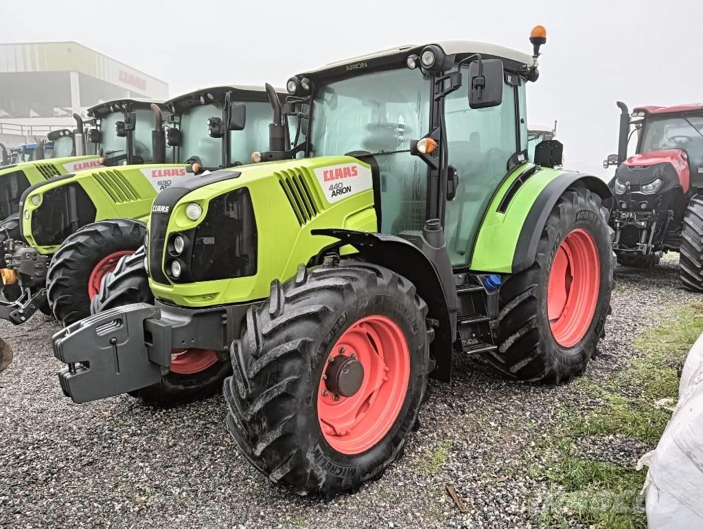 CLAAS Arion 440 트랙터