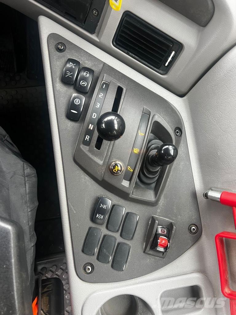 Volvo A 30 G 연결식 홀러