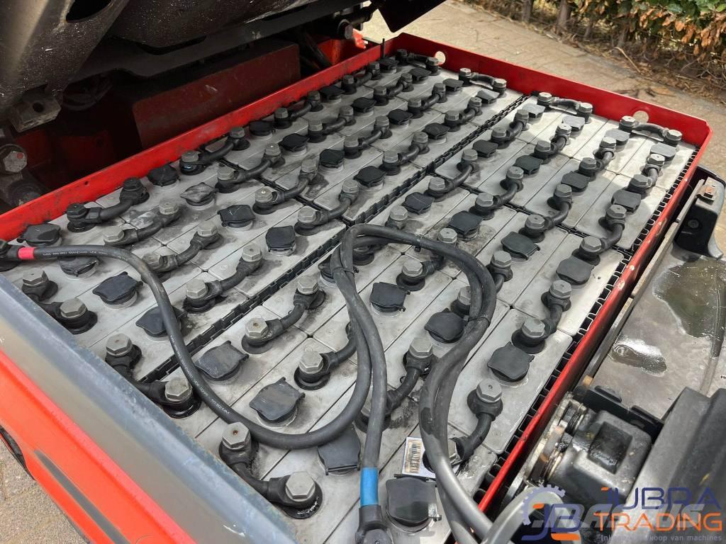 Linde E25-01 전동 지게차