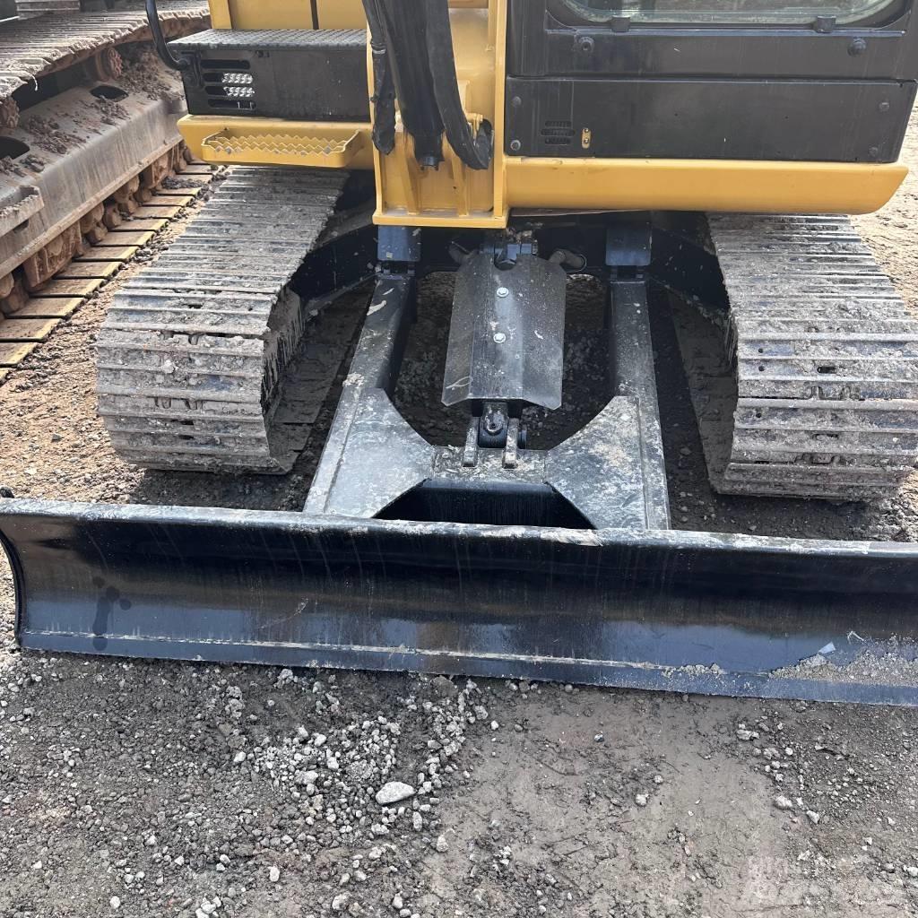 CAT 305.5 대형 굴삭기 29톤 이상