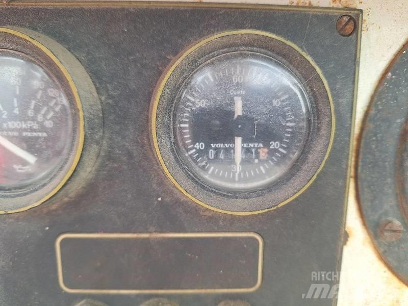 IHC SYSTEM P-220 디젤 발전기