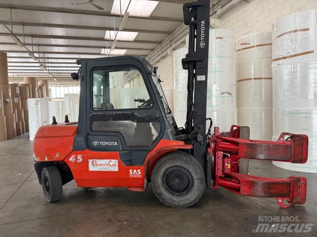 Toyota 02-7 FD 40 디젤 지게차