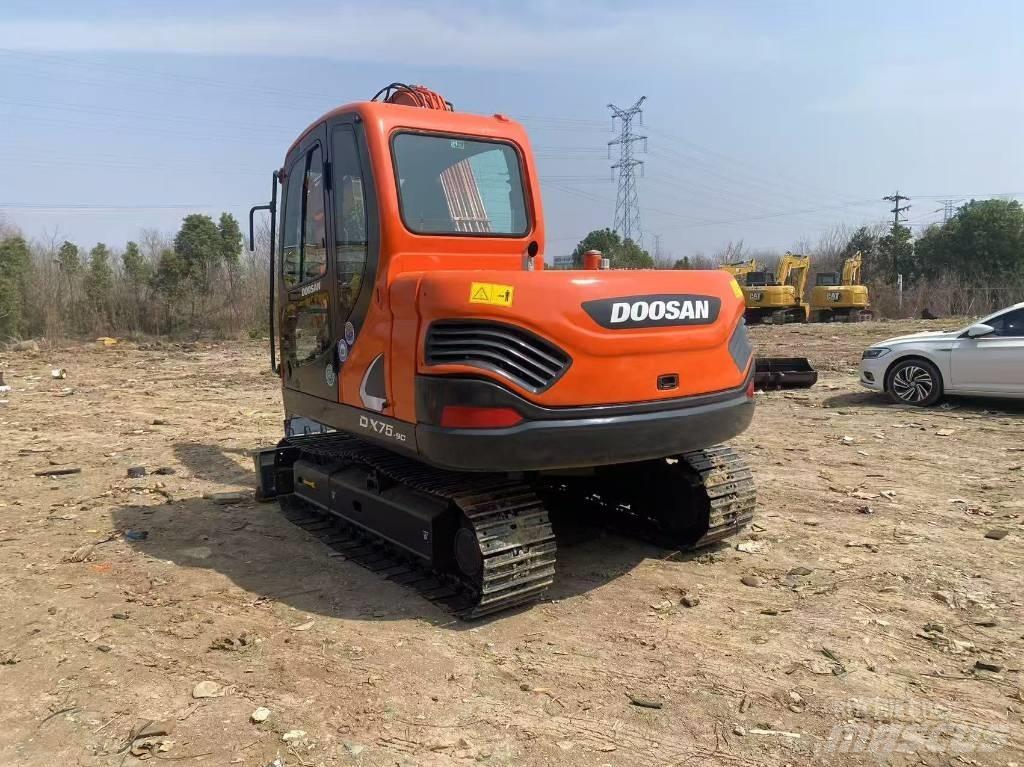 Doosan DH 60 소형 굴삭기 7톤 미만