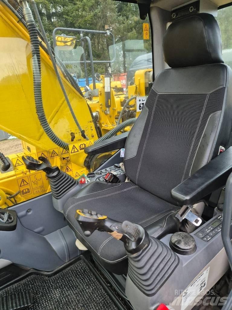 Komatsu PC210 LC-11 대형 굴삭기 29톤 이상