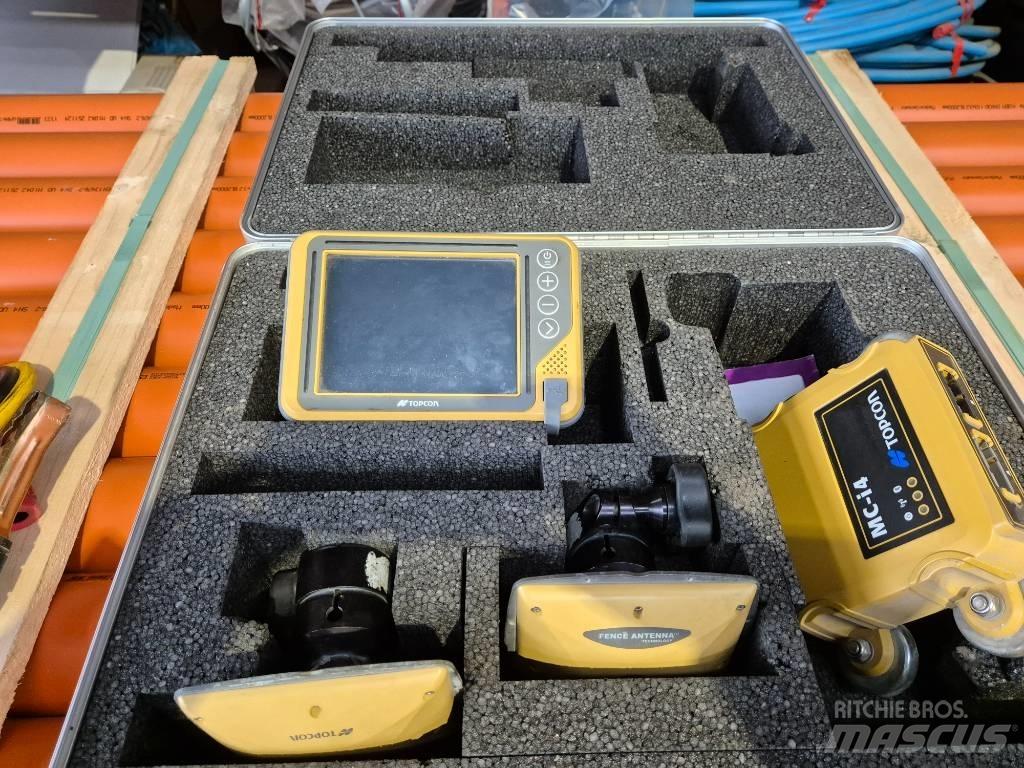 Komatsu PC210 LC-11 대형 굴삭기 29톤 이상