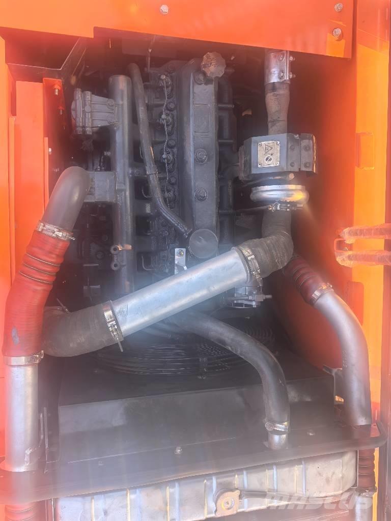 Doosan DX225 대형 굴삭기 29톤 이상