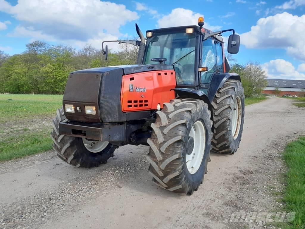 Valmet 8450 Mega 트랙터