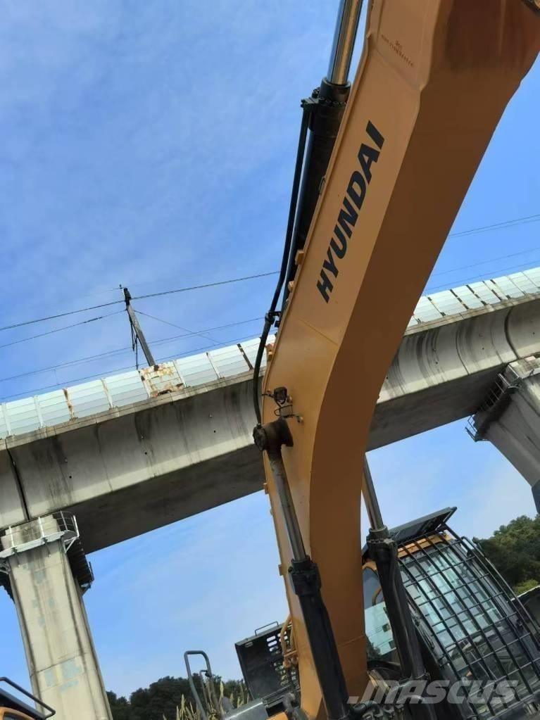 Hyundai 520VS 대형 굴삭기 29톤 이상