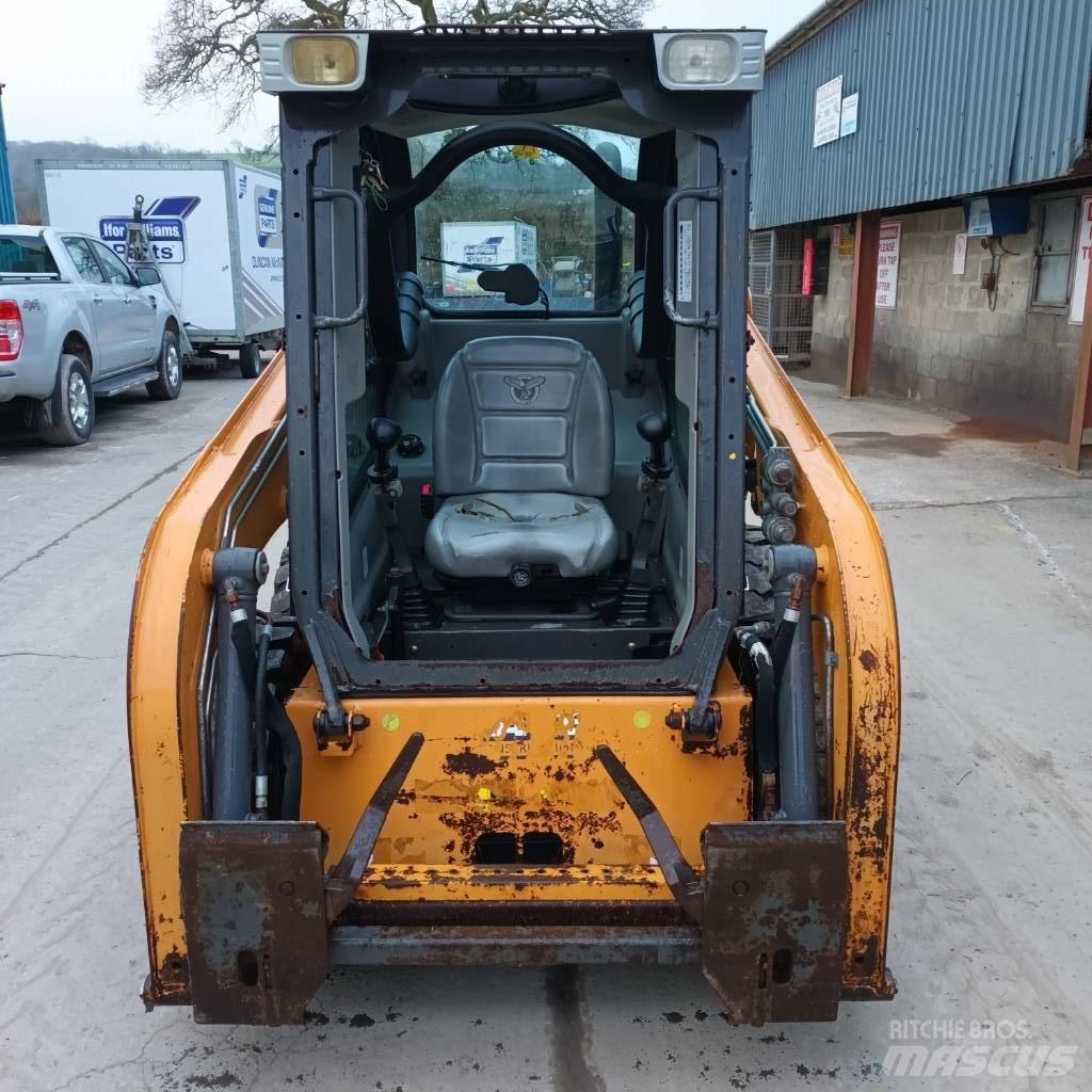 CASE SR 130  스키드로더