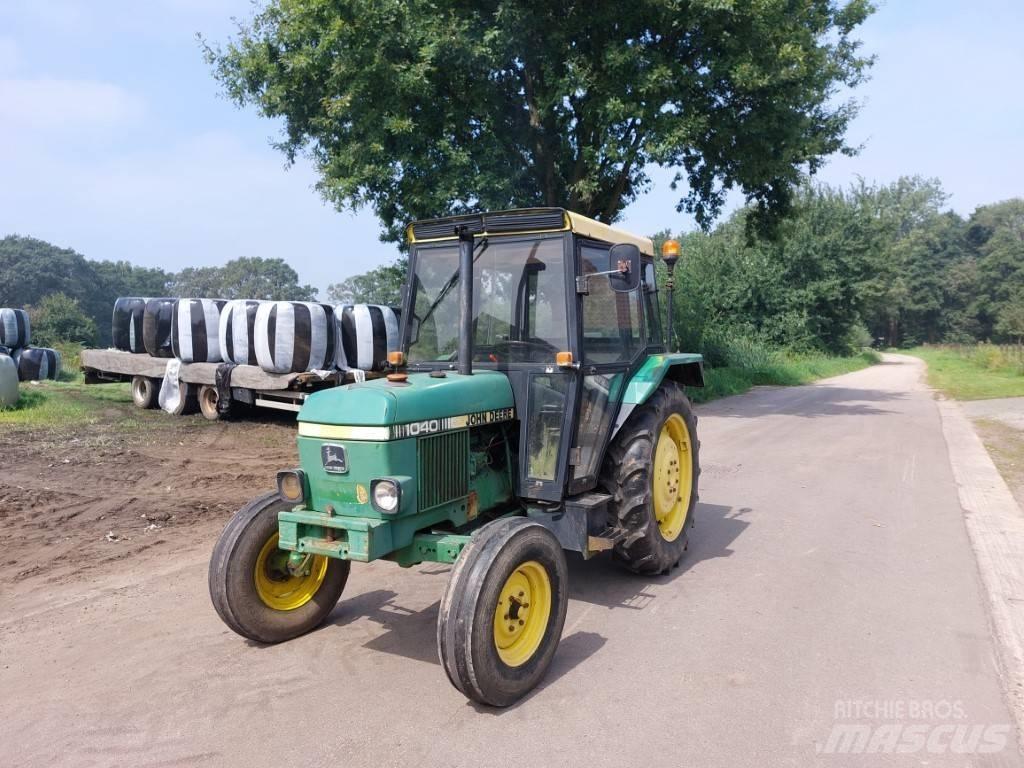 John Deere 1040 트랙터