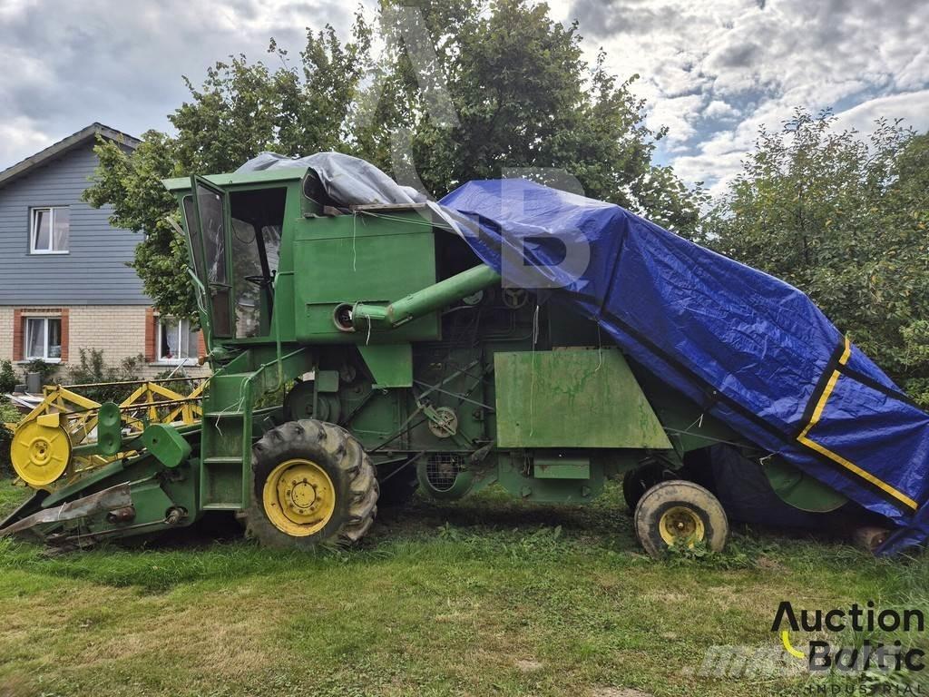 John Deere 935 콤바인 수확기