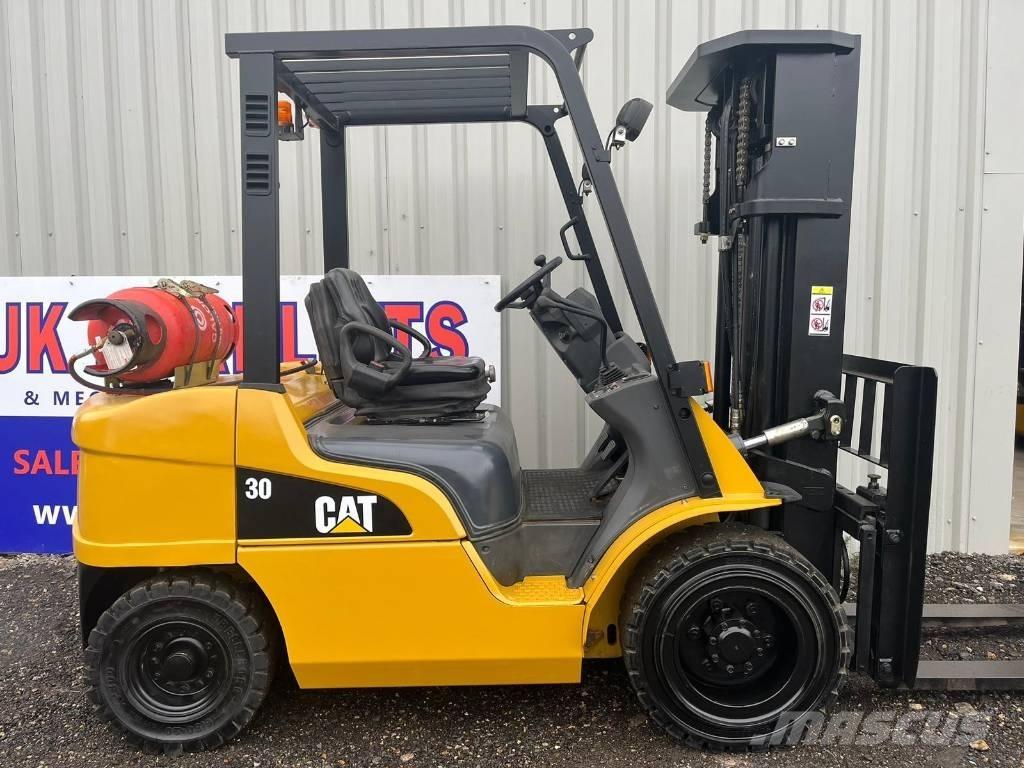 CAT GP30NT LPG 지게차