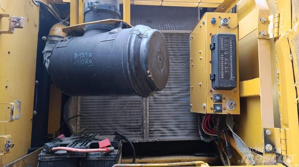 CAT 330 CL 대형 굴삭기 29톤 이상