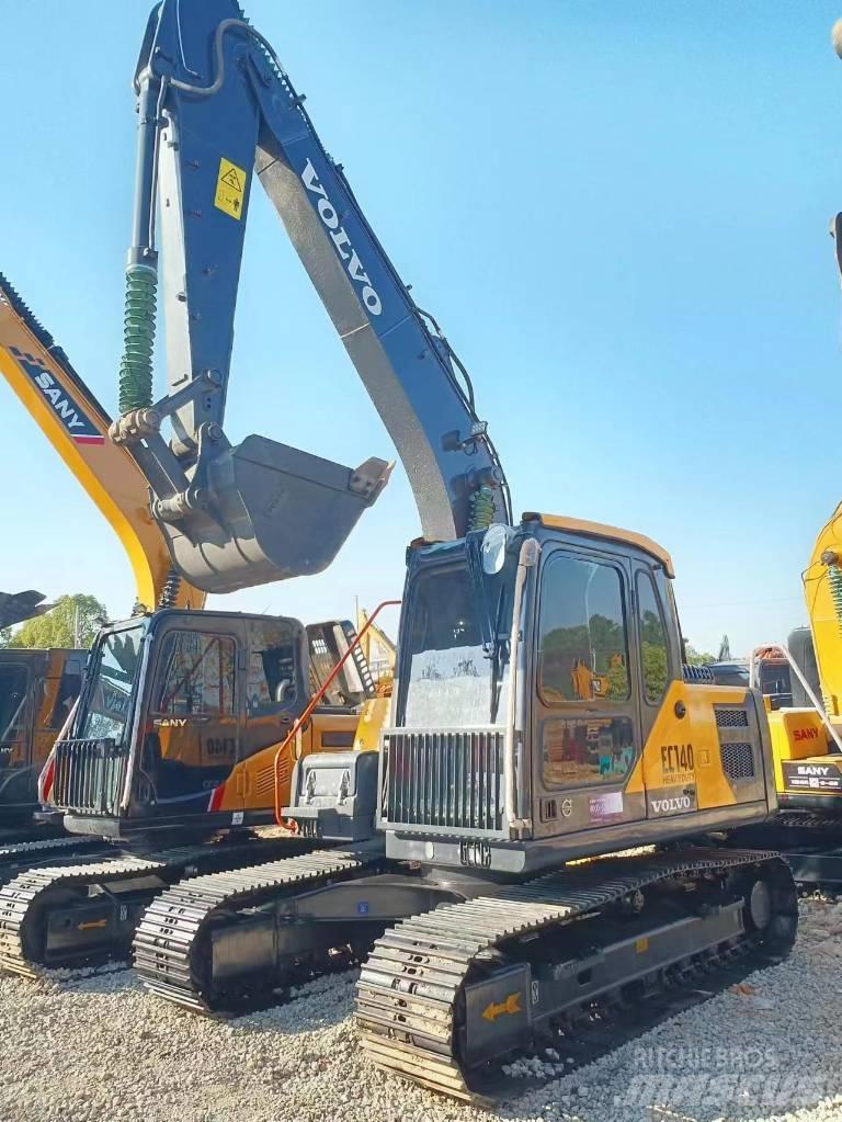 Volvo EC 140 중형굴삭기 7톤-28톤