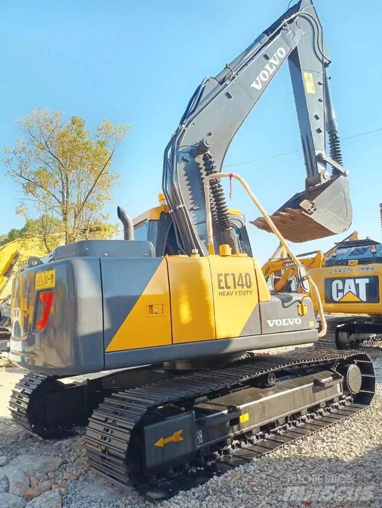 Volvo EC 140 중형굴삭기 7톤-28톤
