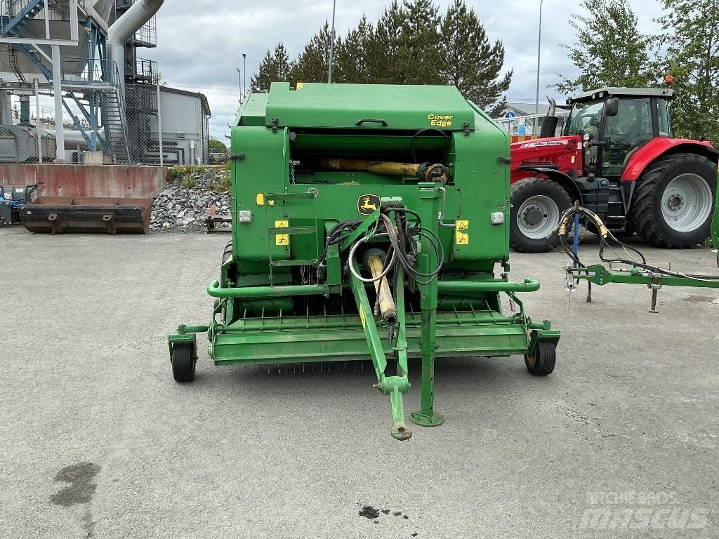 John Deere 644 원형 곤포기