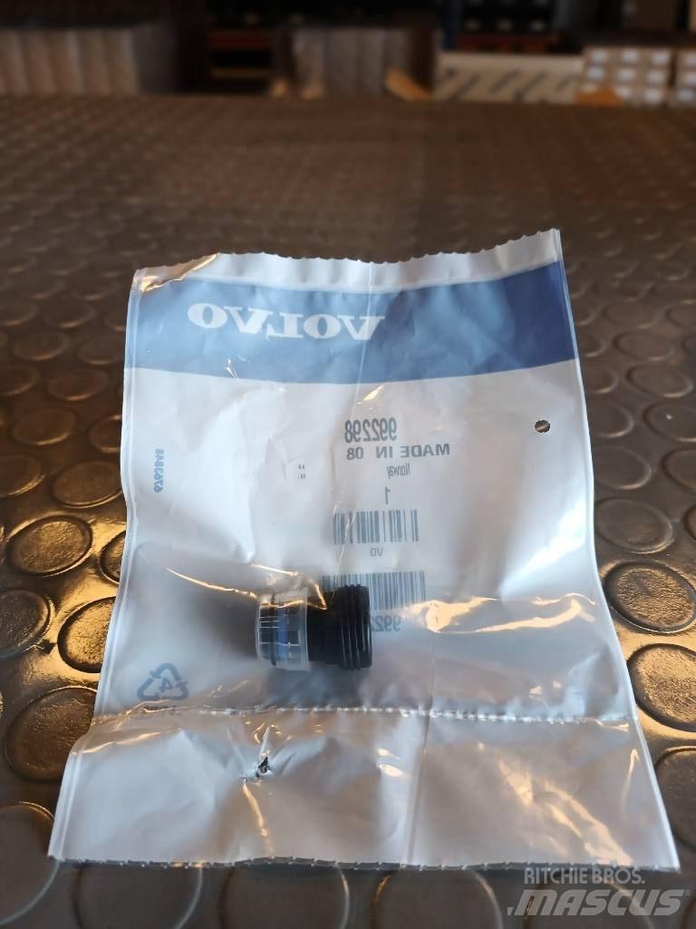 Volvo NIPPLE 992298 운송 장비 - 기타