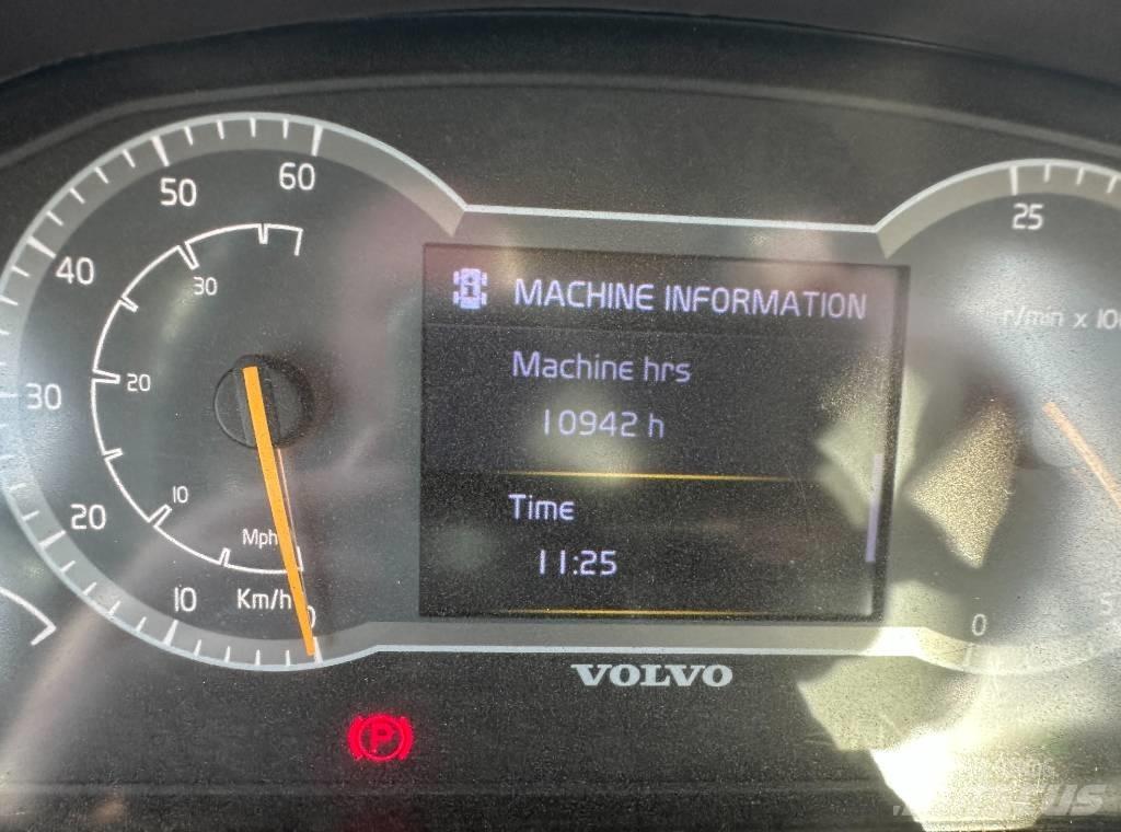 Volvo L 260 H  휠로우더