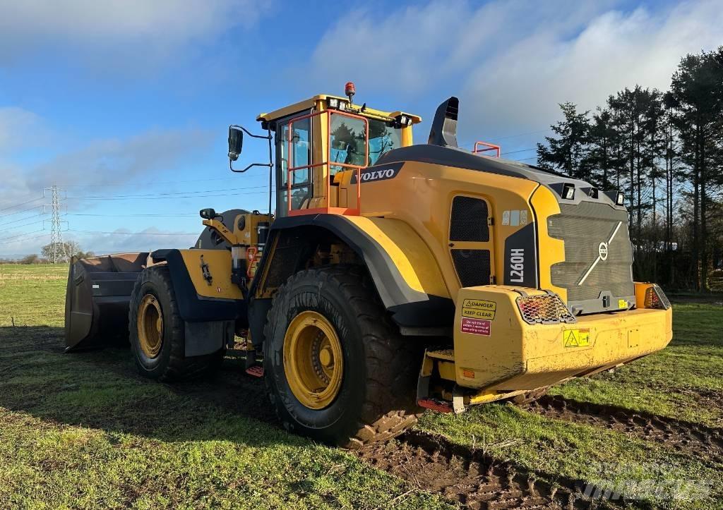 Volvo L 260 H  휠로우더