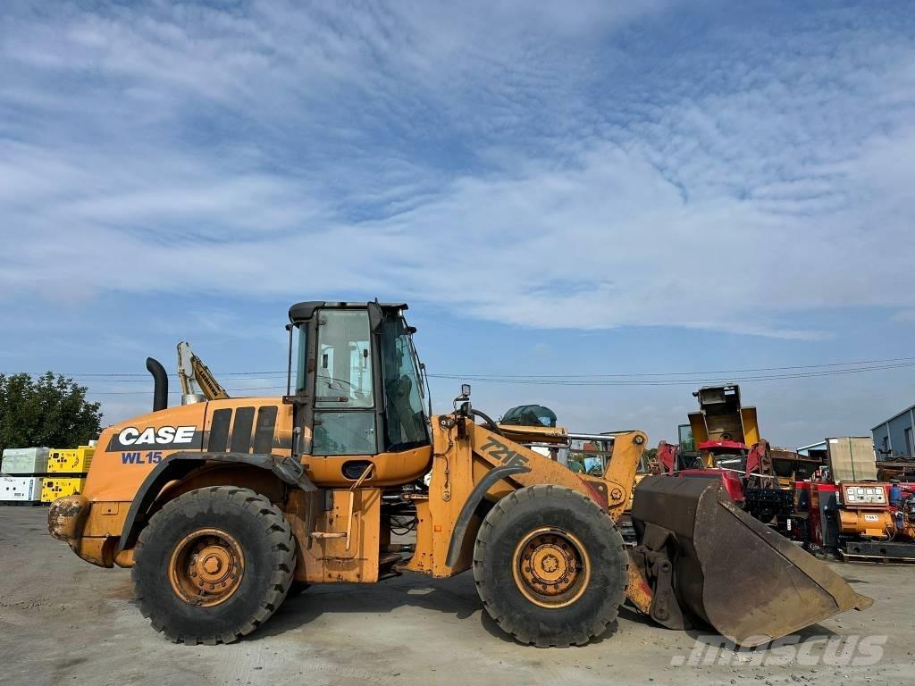 CASE 721 E  휠로우더