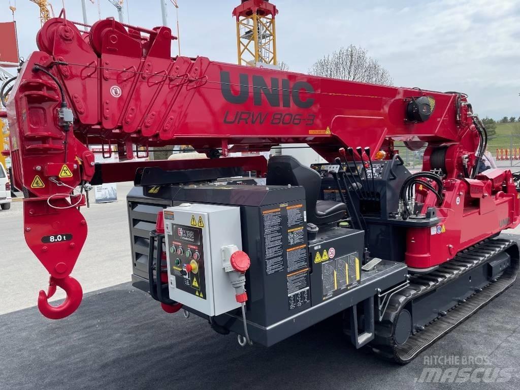 Unic URW-806-3 트랙 크레인