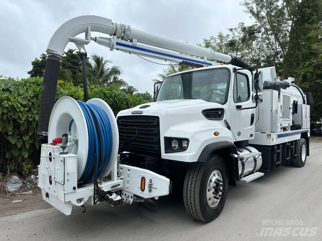 Freightliner 114 SD 콤비/진공 트럭
