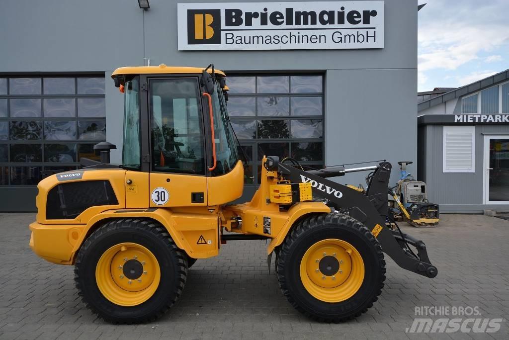 Volvo L 35 HS  휠로우더