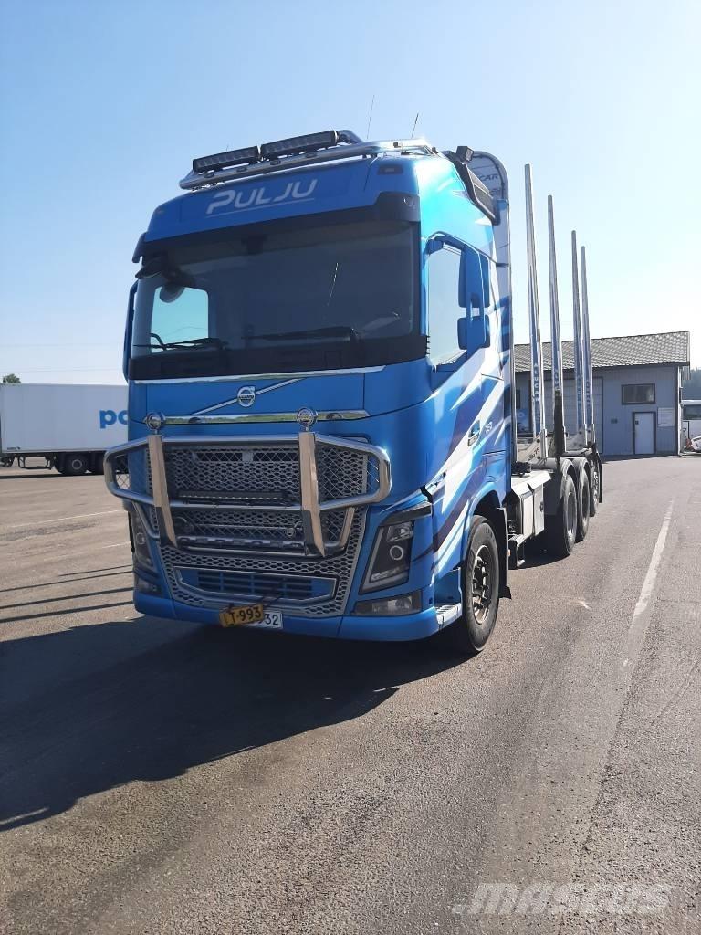 Volvo FH 16 목재 트럭