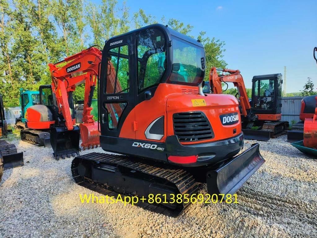 Doosan DX 60 소형 굴삭기 7톤 미만