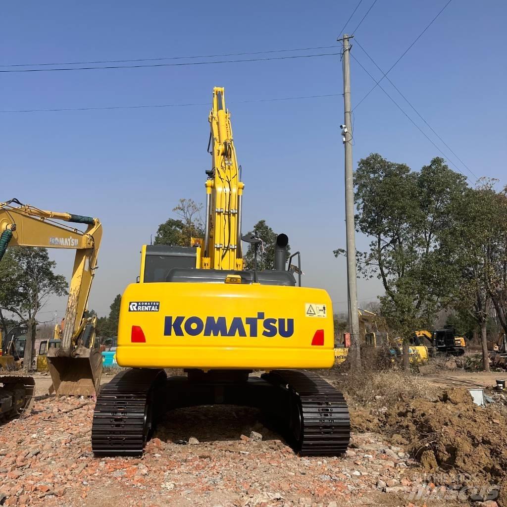 Komatsu PC 240 대형 굴삭기 29톤 이상