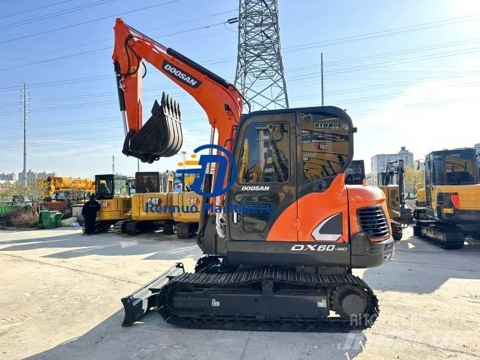 Doosan DX 60 소형 굴삭기 7톤 미만