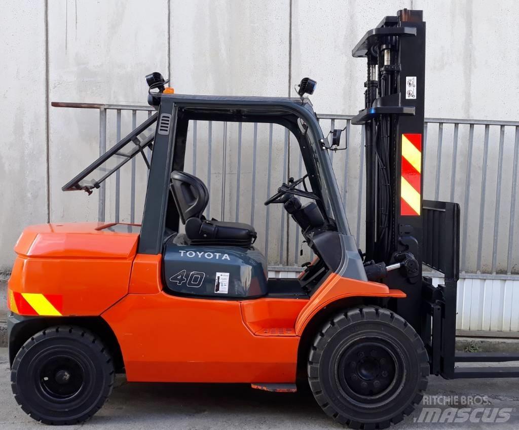 Toyota 7 FD 40 디젤 지게차