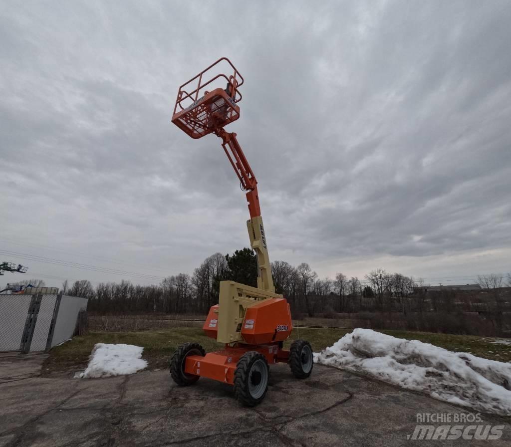 JLG 340 AJ 관절형 전동이동 리프트