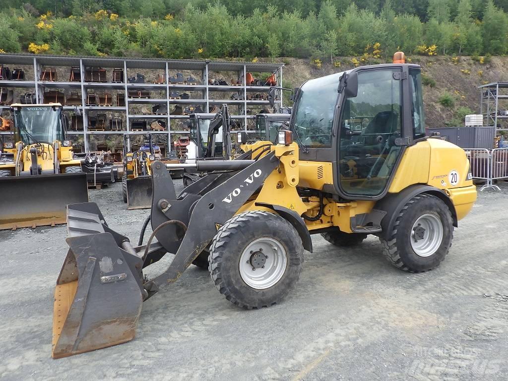 Volvo L 25 B  휠로우더