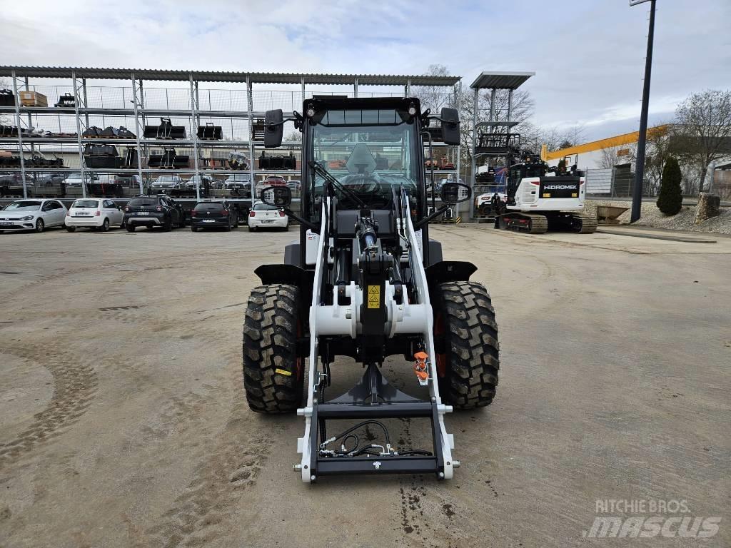 Bobcat L 75  휠로우더
