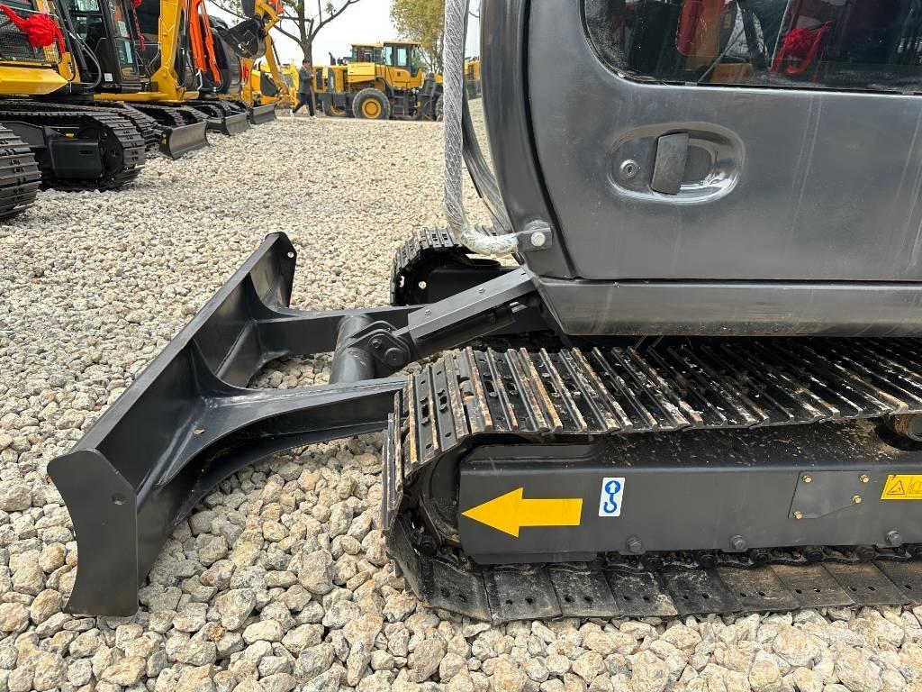 Hitachi ZX60 소형 굴삭기 7톤 미만