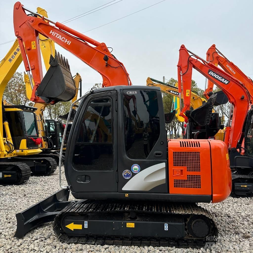 Hitachi ZX60 소형 굴삭기 7톤 미만