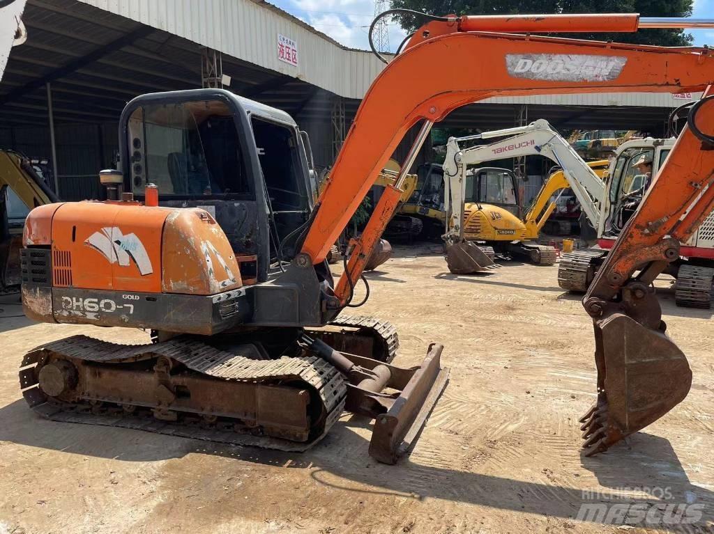 Doosan DH 60-7 소형 굴삭기 7톤 미만